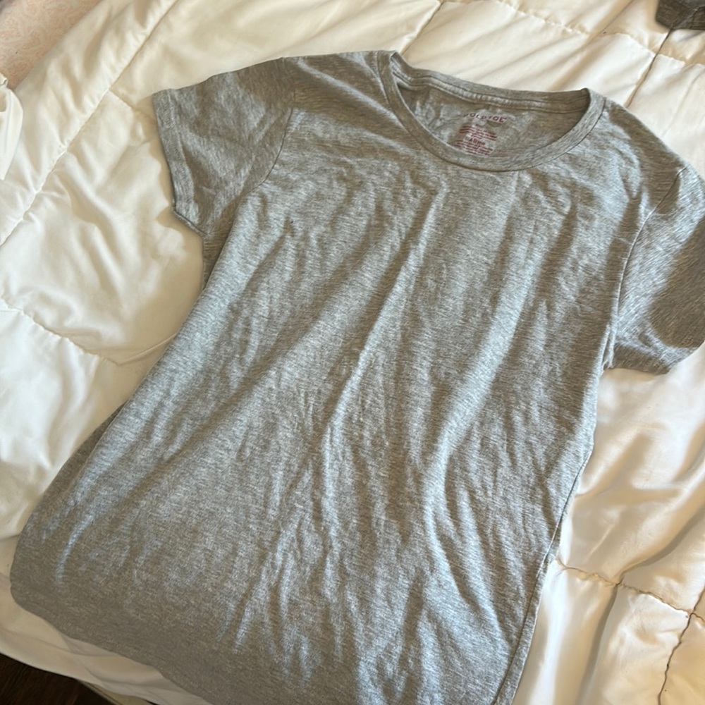 gold toe shirt